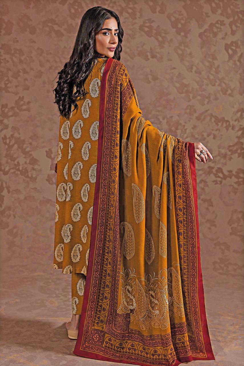 3 Pcs Women's Unstitched Khaddar Printed Suit
