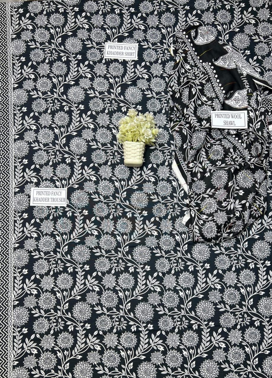 3 Pcs Women's Unstitched Khaddar Printed Suit