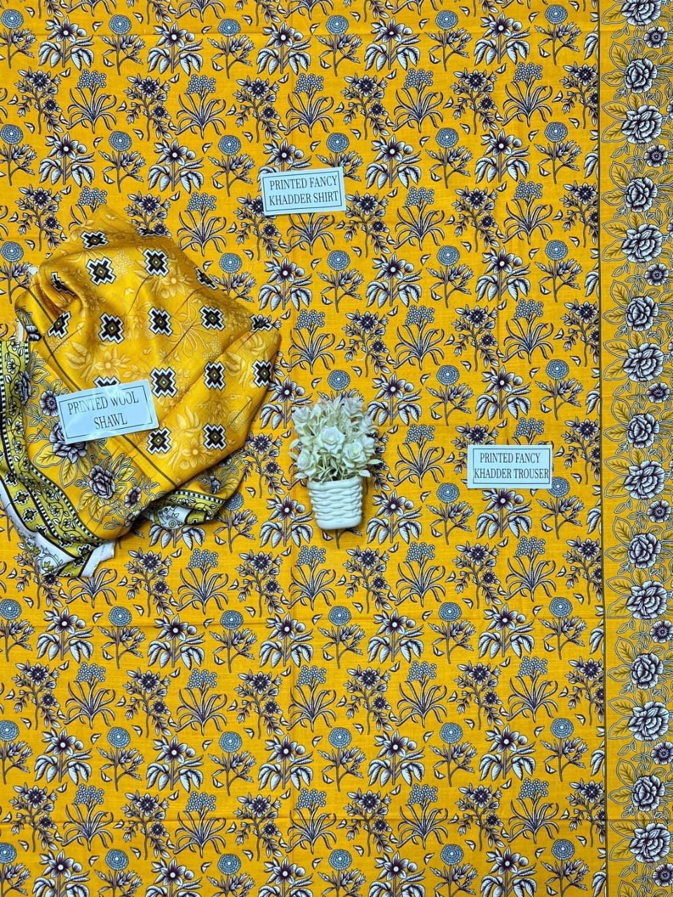 3 Pcs Women's Unstitched Khaddar Printed Suit