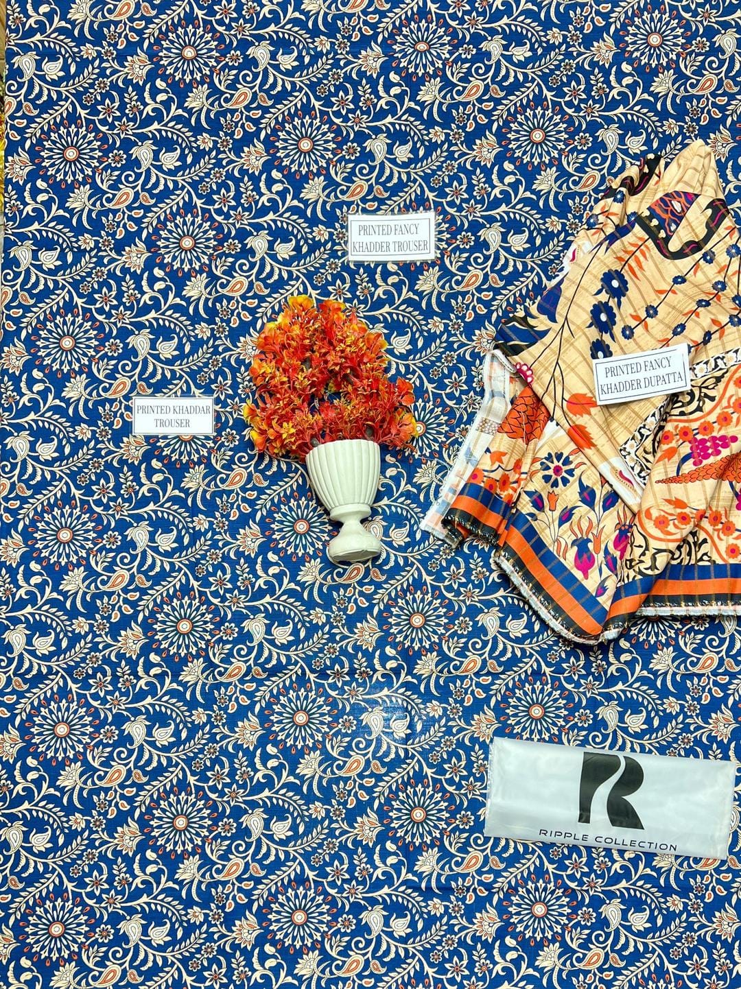 3 Pcs Women's Unstitched Khaddar Printed Suit
