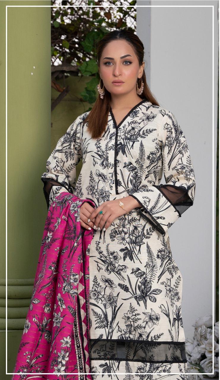 3 Pcs Women's Unstitched Khaddar Printed Suit