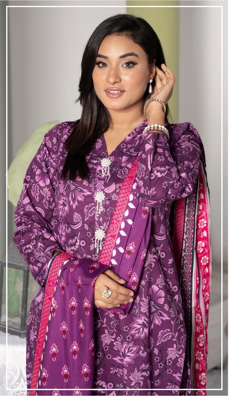 3 Pcs Women's Unstitched Khaddar Printed Suit