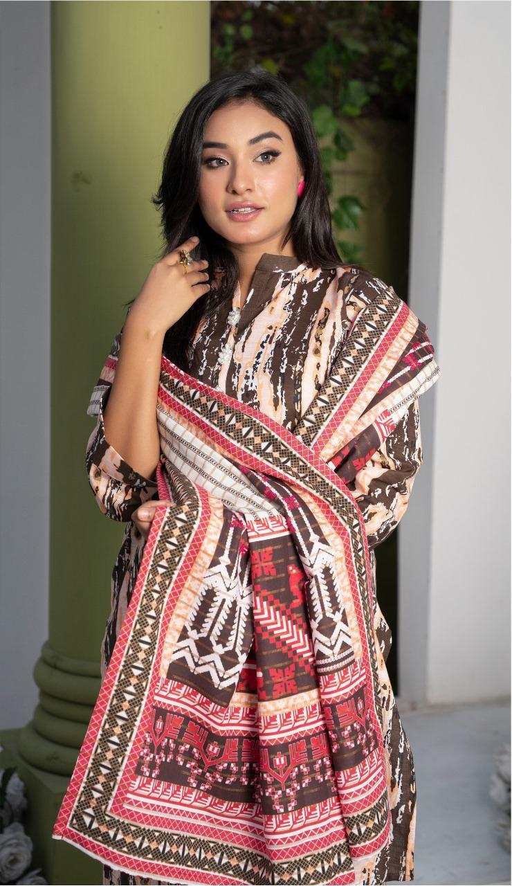 3 Pcs Women's Unstitched Khaddar Printed Suit